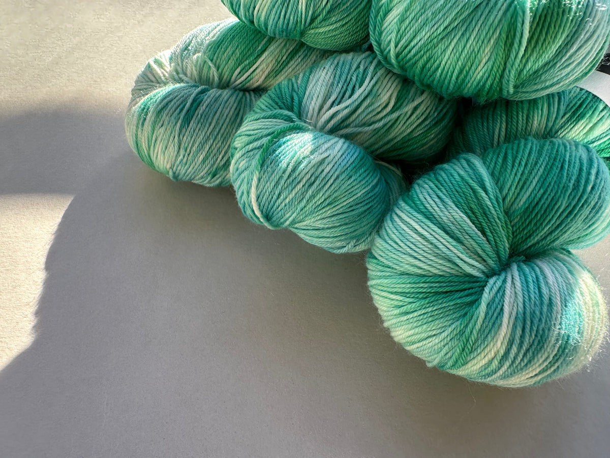 AMAZONITE — Platina Sokk 4ply