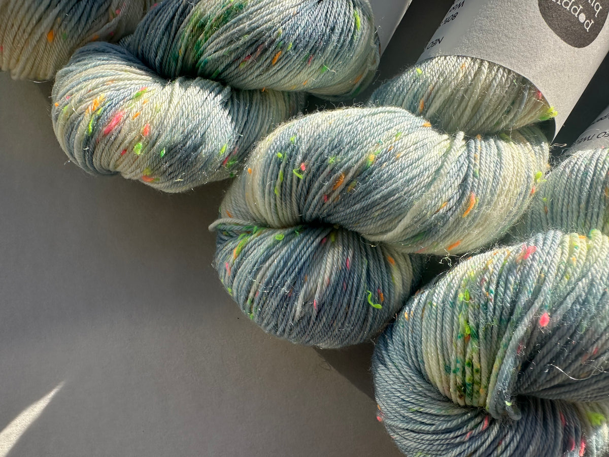 Neo Tweed 4ply – Icy Quartz