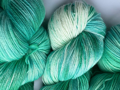 Polert Malakitt — Platina Sokk 4ply