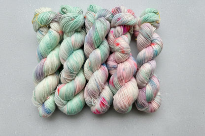 Daybreak Pastel Speckle — Kashmir-Sokk 4ply