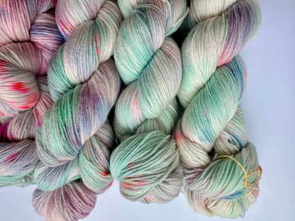 Daybreak Pastel Speckle — Kashmir-Sokk 4ply
