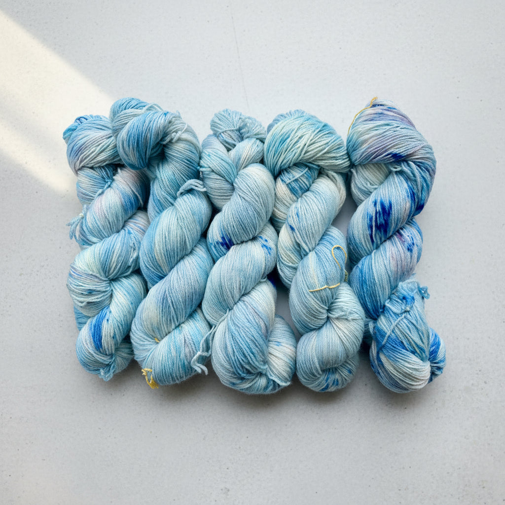 Islagt Akvamarin Krystall — Kashmir-Sokk 4ply