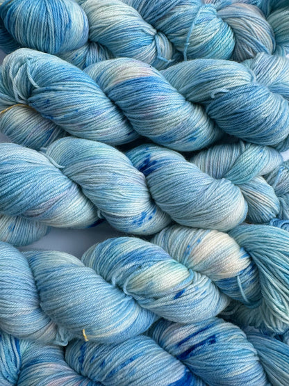 Islagt Akvamarin Krystall — Kashmir-Sokk 4ply