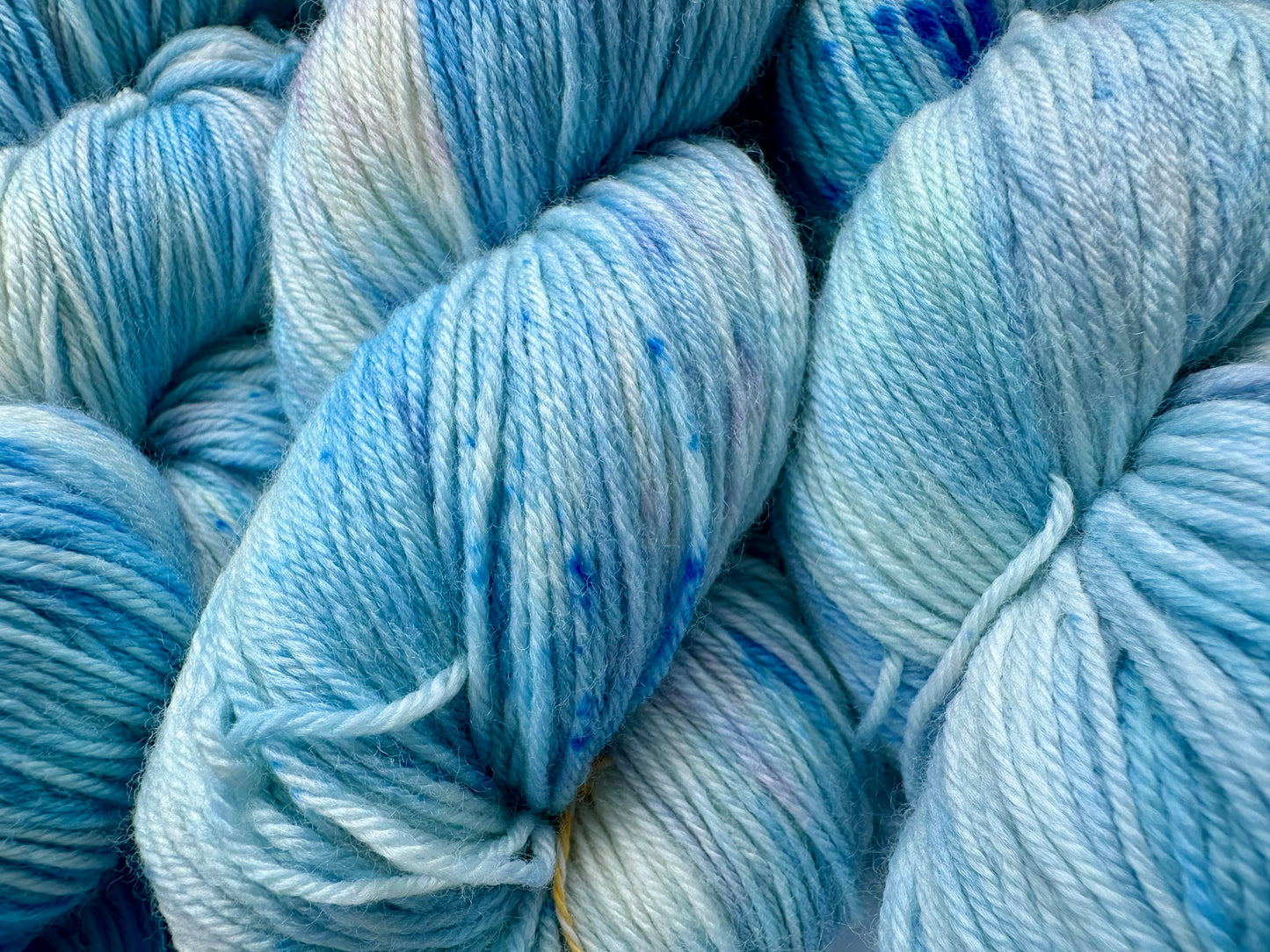 Islagt Akvamarin Krystall — Kashmir-Sokk 4ply