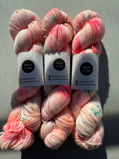 PINK OPAL  — Platina Sokk 4ply