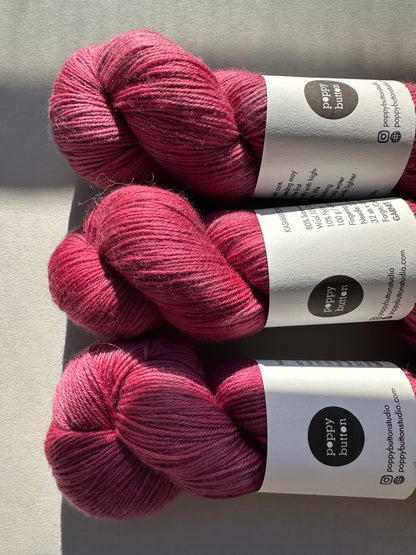Kashmir Sokk – Garnet