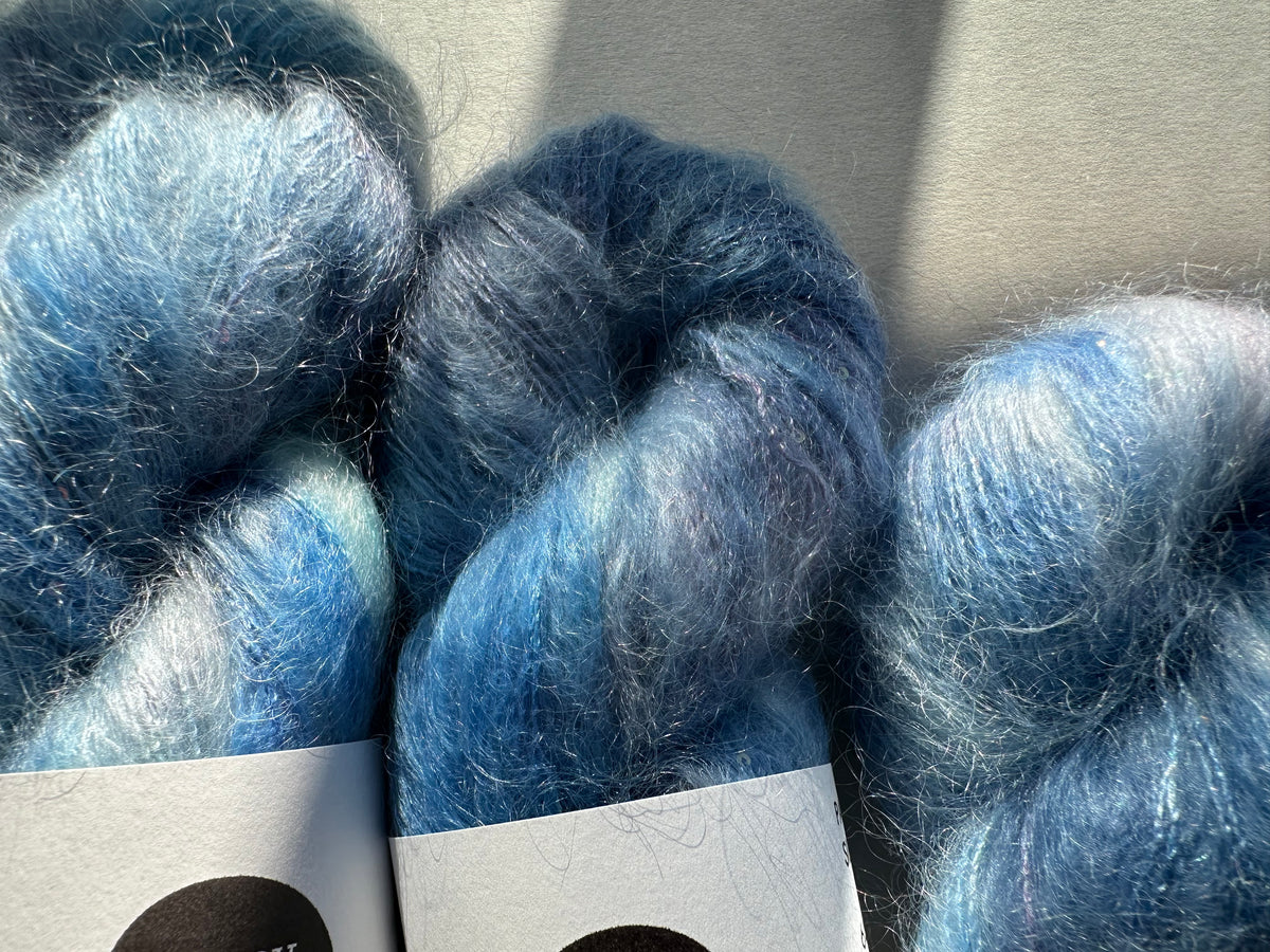 Paljett-Silkemohair – Arctic Sapphire