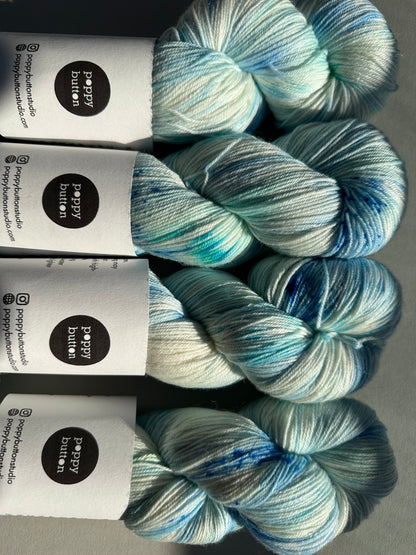 LARIMAR — Platina Sokk 4ply