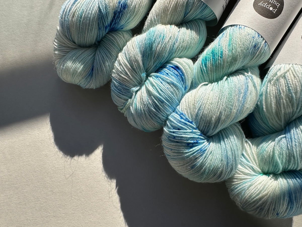 LARIMAR — Platina Sokk 4ply