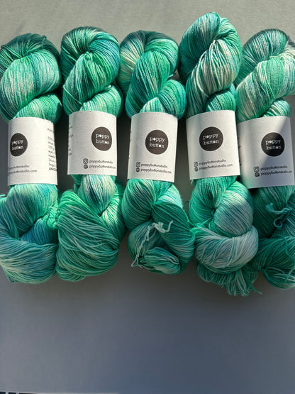 AMAZONITE — Platina Sokk 4ply