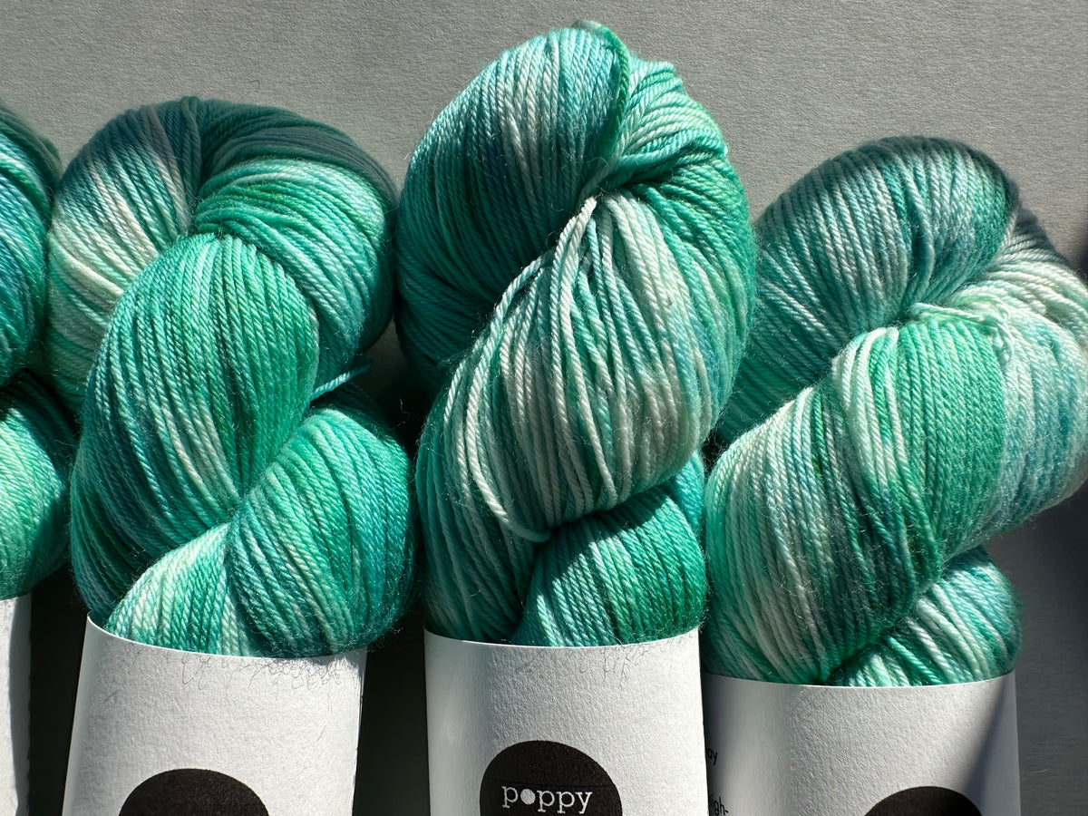 AMAZONITE — Platina Sokk 4ply