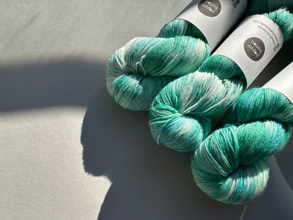 AMAZONITE — Platina Sokk 4ply