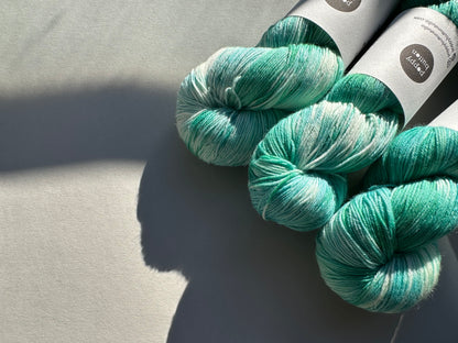 AMAZONITE — Platina Sokk 4ply