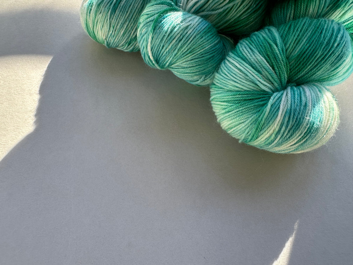 AMAZONITE — Platina Sokk 4ply