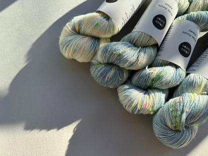 Neo Tweed 4ply – Icy Quartz