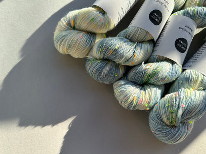 Neo Tweed 4ply – Icy Quartz