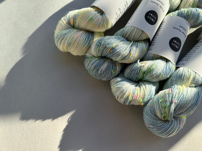 Neo Tweed 4ply – Icy Quartz