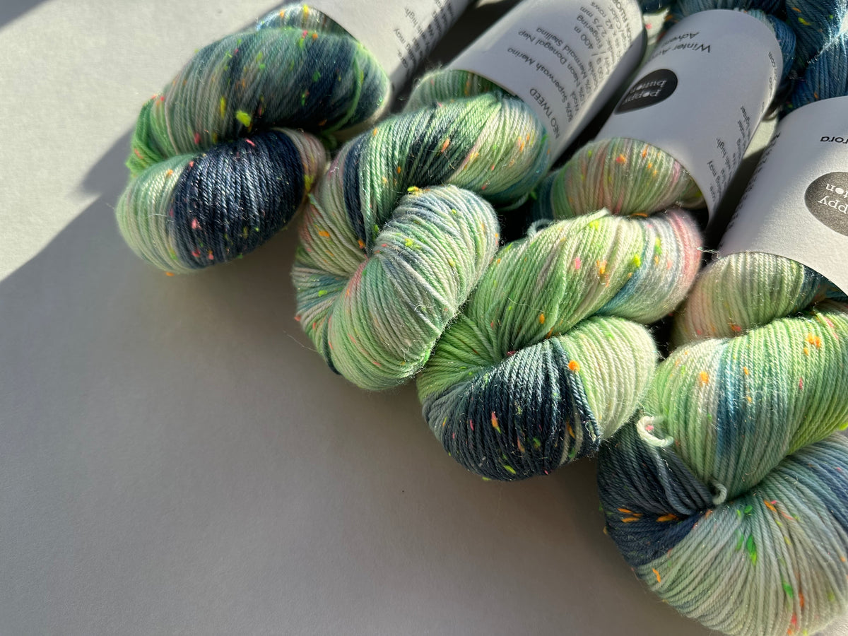 Neo Tweed 4ply – Neon Fluorite